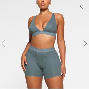 Skims Cotton rib plunge bralette + boxer